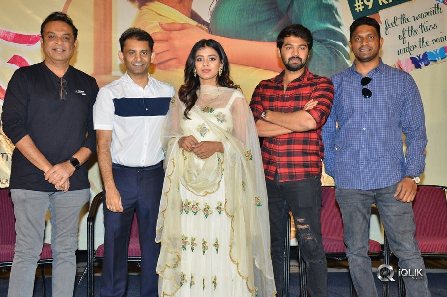 24-Kisses-Movie-Trailer-Launch